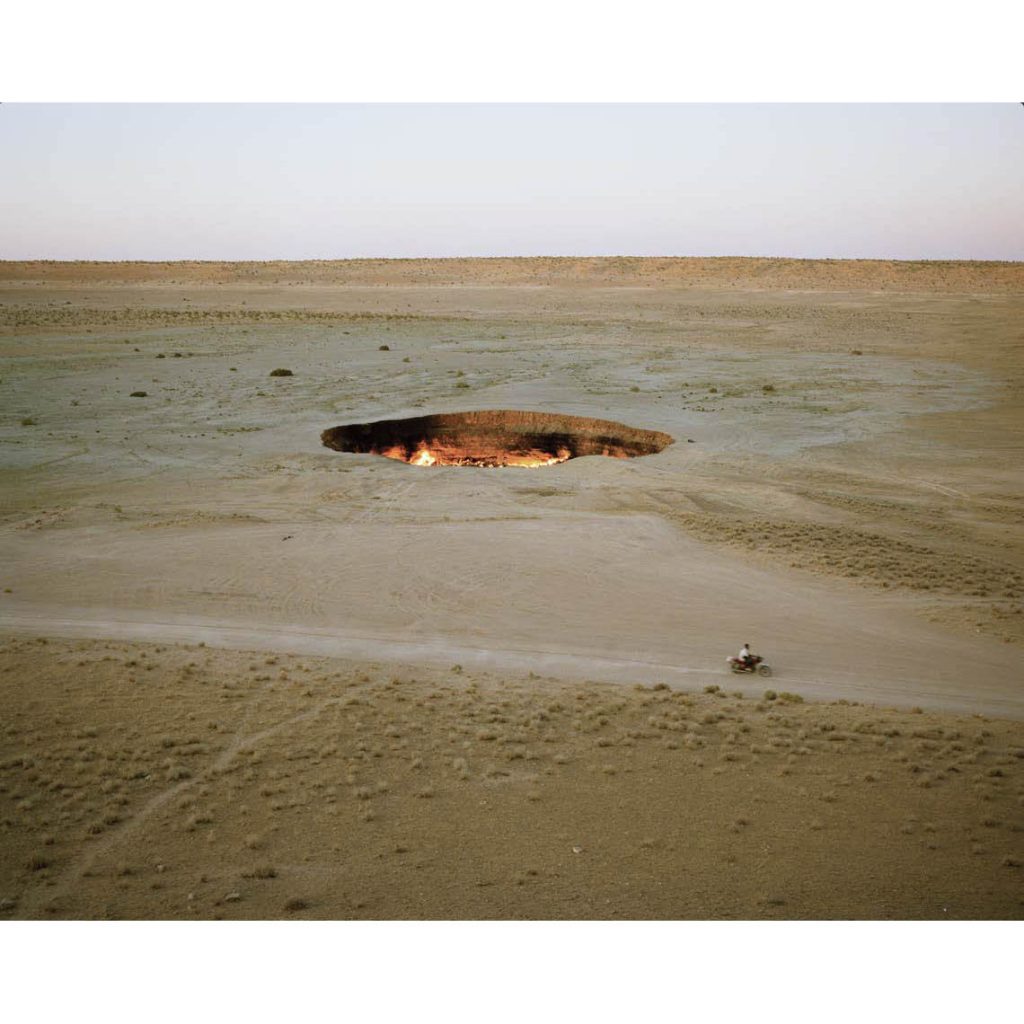 © Chloe Dewe Mathews "Caspian : The elements", 2018