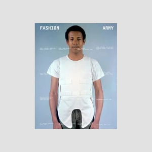 Matthieu Nicol Fashion Army, archive photographique de l’armée américaine présentant uniformes, équipements et modèles en studio.
